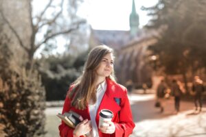 How to Get into a Caribbean Med School: Admissions Strategies for Pre-Matriculate Candidates