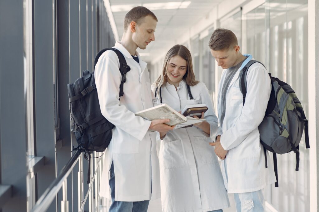 Is Studying Medicine in a St. Kitts Medical School Worth It? Pros and Cons