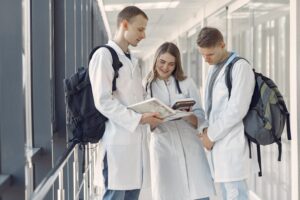 Is Studying Medicine in a St. Kitts Medical School Worth It? Pros and Cons
