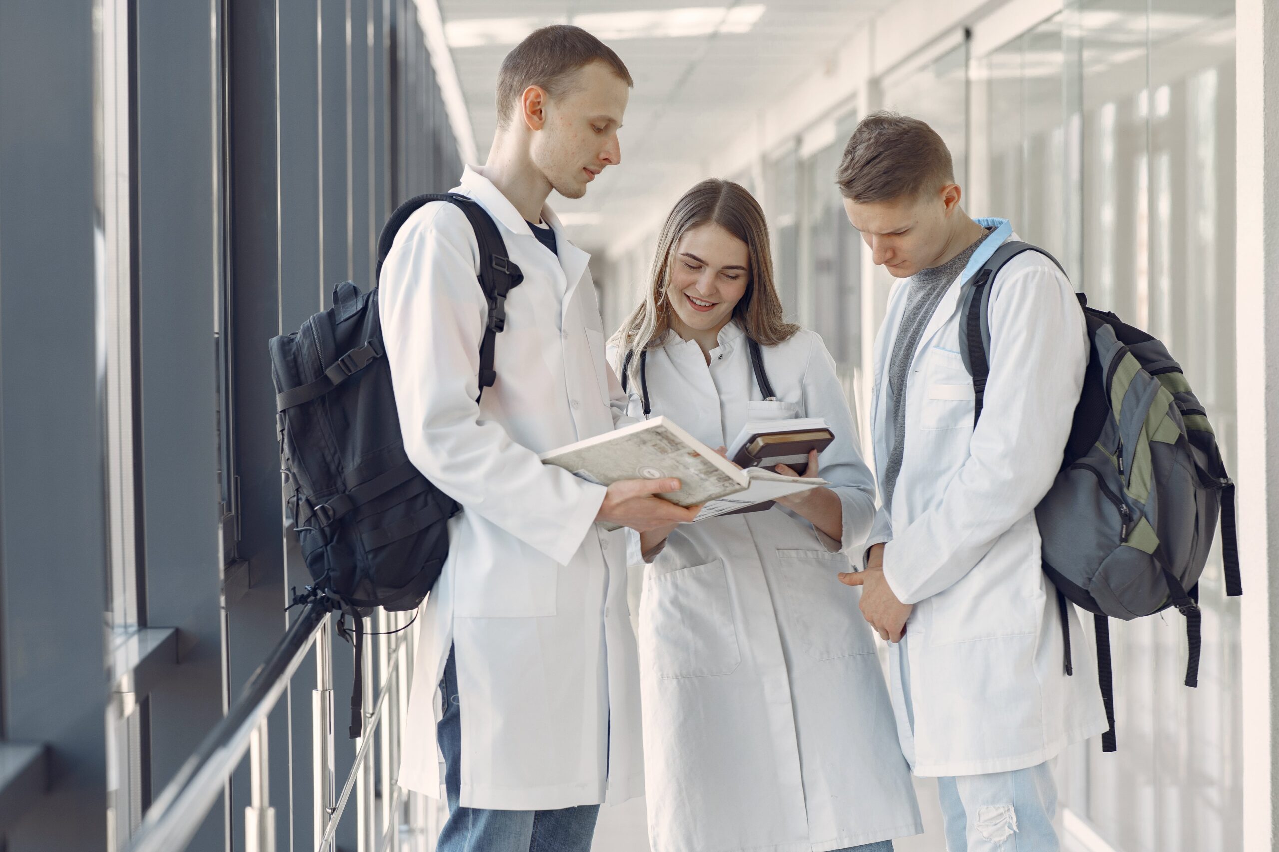Is Studying Medicine in a St. Kitts Medical School Worth It? Pros and Cons